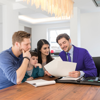 Edward Jones Advisory shares benefits of the optional Extended Lapse Protection Rider with a young family.